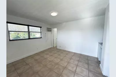 715 NE 6th St #12, Fort Lauderdale, FL 33304 - Photo 5