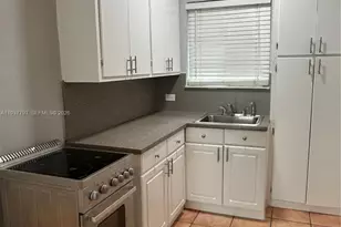 1005 Pennsylvania Ave, Miami Beach, FL 33139 - Photo 9