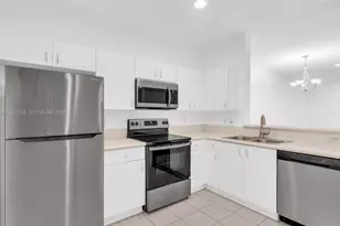 3873 Tree Top Dr, Weston, FL 33332 - Photo 9