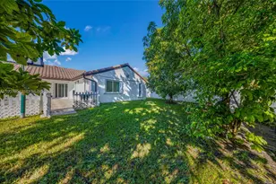 6240 Gauntlet Hall Ln, Davie, FL 33331 - Photo 23