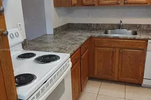 2440 SW 81st Ave, Davie, FL 33324 - Photo 3