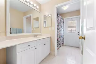 836 NW 131st Ave, Sunrise, FL 33325 - Photo 17