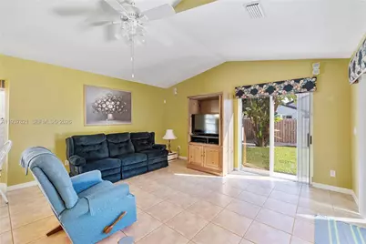 836 NW 131st Ave, Sunrise, FL 33325 - Photo 9