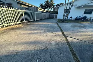 655 NW 2nd St, Florida City, FL 33034 - Photo 11