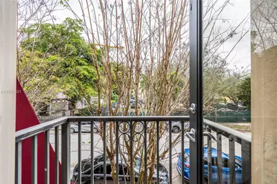 300 Majorca Ave #TH-102, Coral Gables, FL 33134 - Photo 19
