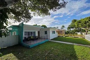 13895 NE 11th Ave, North Miami, FL 33161 - Photo 3