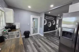 13895 NE 11th Ave, North Miami, FL 33161 - Photo 31