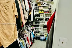 18334 NW 68th Ave, Hialeah, FL 33015 - Photo 11