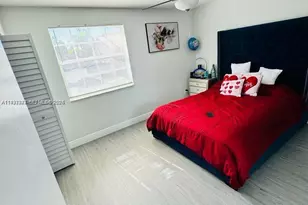 18334 NW 68th Ave, Hialeah, FL 33015 - Photo 7