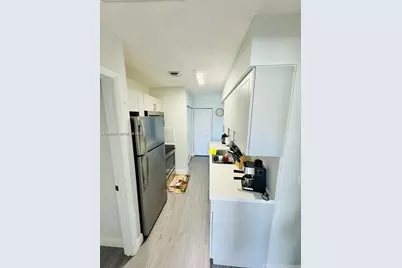 18334 NW 68th Ave #L, Hialeah, FL 33015 - Photo 5
