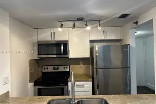 850 N Miami Ave, Biscayne Park, FL 33136 - Photo 3