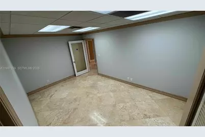 2740 E Oakland Park Blvd #205, Fort Lauderdale, FL 33306 - Photo 19