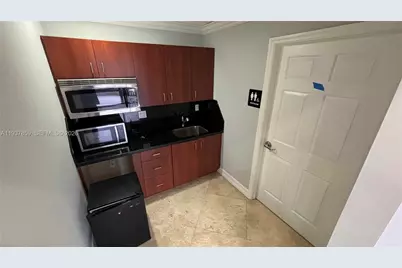 2740 E Oakland Park Blvd #205, Fort Lauderdale, FL 33306 - Photo 7