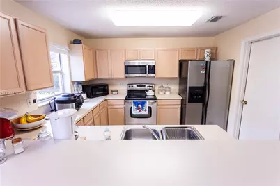 615 NW Stanford Ln, Port Saint Lucie, FL 34983 - Photo 15