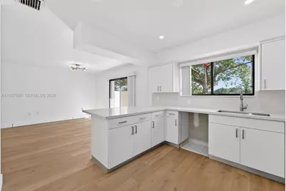 13013 SW 95th Ave, Miami, FL 33176 - Photo 15