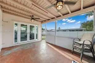 8331 NW 18th St, Pembroke Pines, FL 33024 - Photo 17