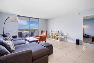 2500 Parkview Dr, Hallandale Beach, FL 33009 - Photo 15