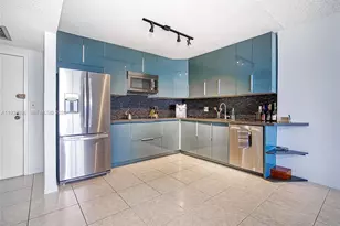 2500 Parkview Dr, Hallandale Beach, FL 33009 - Photo 7