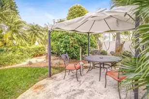 255 W 24th St, Miami Beach, FL 33140 - Photo 13