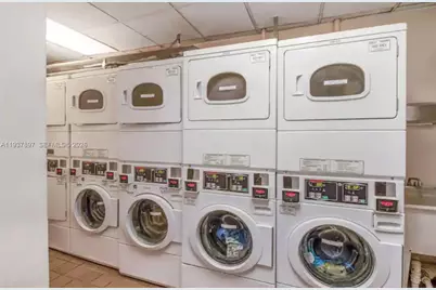 255 W 24th St #234, Miami Beach, FL 33140 - Photo 17