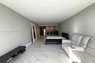 19380 Collins Ave, Sunny Isles Beach, FL 33160 - Photo 9