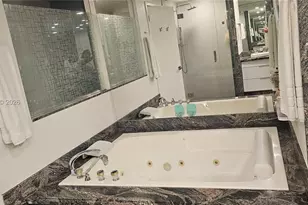 3802 NE 207th St, Aventura, FL 33180 - Photo 27