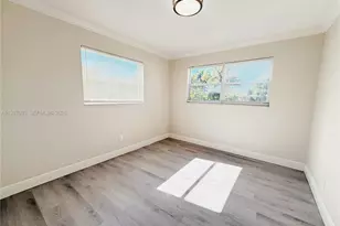 3570 NW 36th Ave, Lauderdale Lakes, FL 33309 - Photo 17