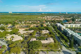 401 SE 10th St, Dania Beach, FL 33004 - Photo 25