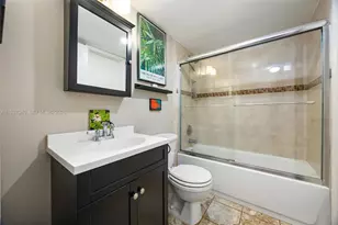 401 SE 10th St, Dania Beach, FL 33004 - Photo 19