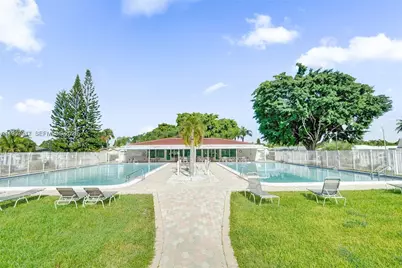 4914 NW 52nd Ct, Tamarac, FL 33319 - Photo 5