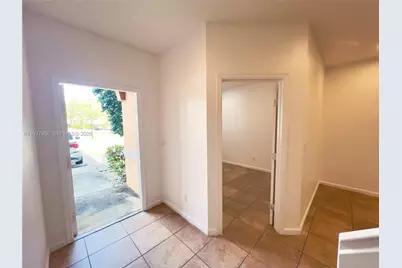 5906 Woodlands Blvd, Tamarac, FL 33319 - Photo 15