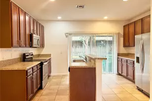 5906 Woodlands Blvd, Tamarac, FL 33319 - Photo 3