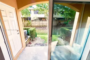5906 Woodlands Blvd, Tamarac, FL 33319 - Photo 31