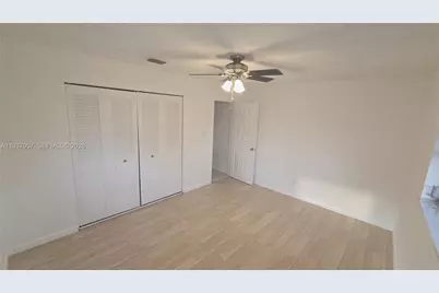 9507 NW 80th Ct, Tamarac, FL 33321 - Photo 11