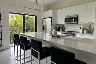 8055 NW 104th Ave, Doral, FL 33178 - Photo 5