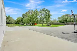 227 Hunting Clb Ave, Clewiston, FL 33440 - Photo 7