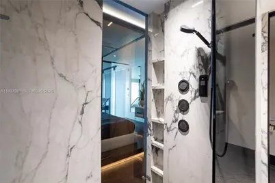 1040 Biscayne Blvd #2202, Miami, FL 33132 - Photo 21