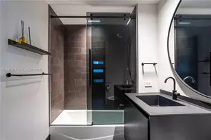 1040 Biscayne Blvd, Miami, FL 33132 - Photo 31