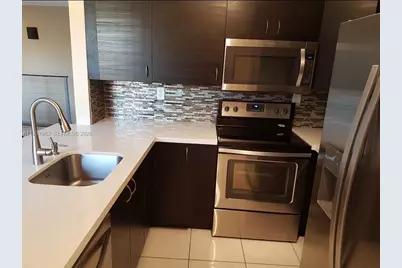 10302 NW 9th St Cir #203, Miami, FL 33172 - Photo 3