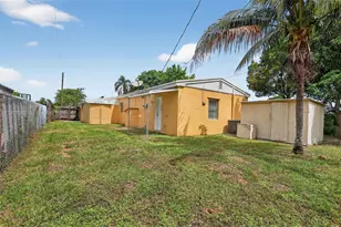 1498 NE 180th St, North Miami Beach, FL 33162 - Photo 33