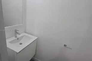 568 NW 7th St, Florida City, FL 33034 - Photo 15