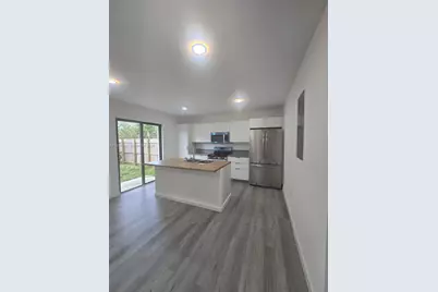 568 NW 7th St #0, Florida City, FL 33034 - Photo 3