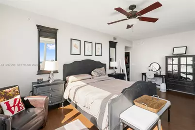 244 Biscayne Blvd #1703, Miami, FL 33132 - Photo 51