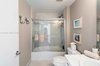 244 Biscayne Blvd #1703, Miami, FL 33132 - Photo 39
