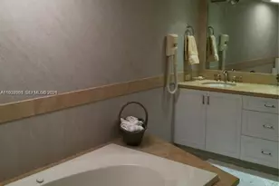 1121 Crandon Blvd, Key Biscayne, FL 33149 - Photo 13