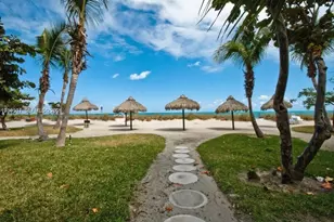 1121 Crandon Blvd, Key Biscayne, FL 33149 - Photo 19