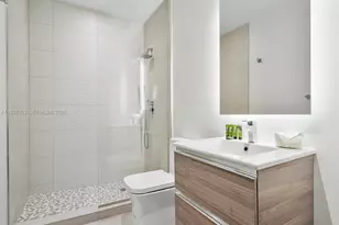 239 SW 9th St, Miami, FL 33130 - Photo 45