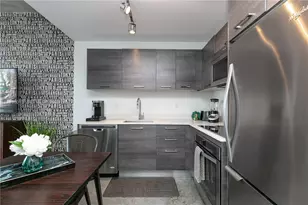 151 SE 1st St, Miami, FL 33131 - Photo 15