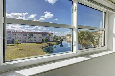 2831 Sunrise Lakes Dr. E #204, Sunrise, FL 33322 - Photo 7