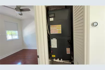 7633 NW 114th Path #7633, Doral, FL 33178 - Photo 9